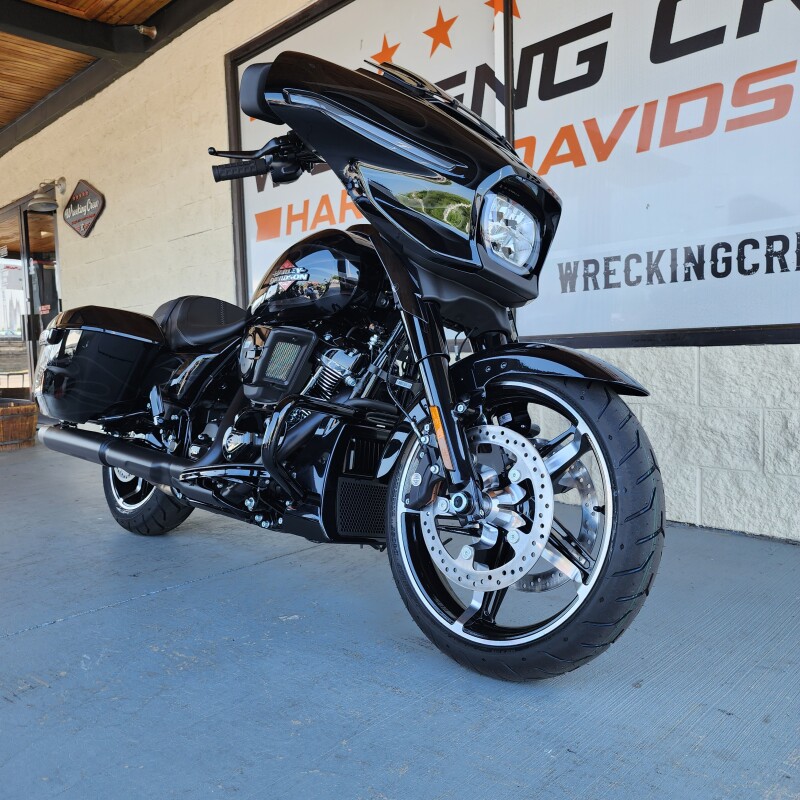 FLHX 2025 Street Glide - Photo 6