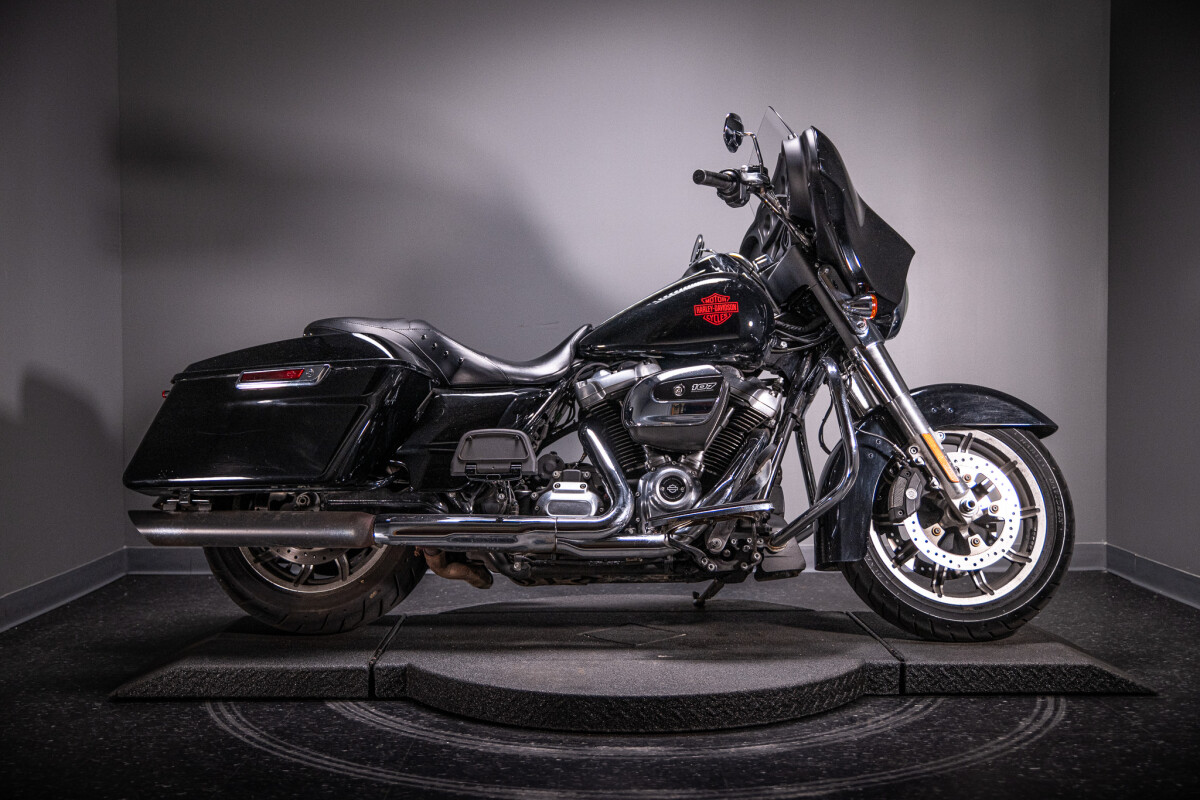 2021 Electra Glide Standard (FLHT)
