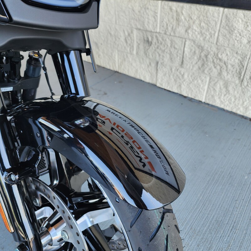 FLHX 2025 Street Glide - Photo 4