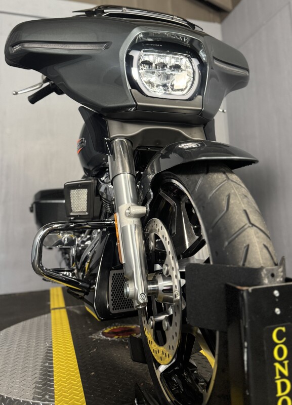 2025 Harley-Davidson Street Glide FLHX IRON HORSE MTLC - Photo 5