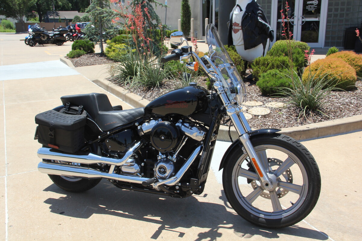 2023 Harley-Davidson Softail Standard Vivid Black - Photo 4