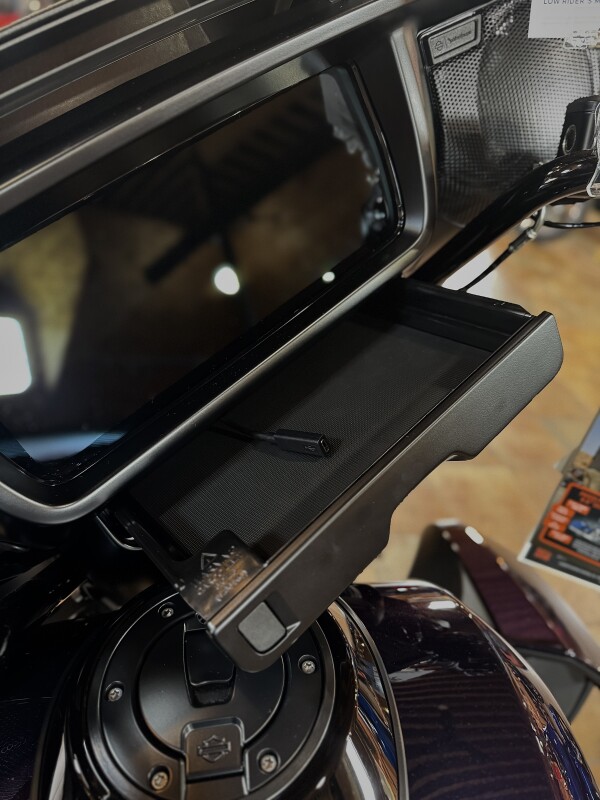 2025 Harley-Davidson Street Glide Ultra Mystic Shift - Black Finish - Photo 7