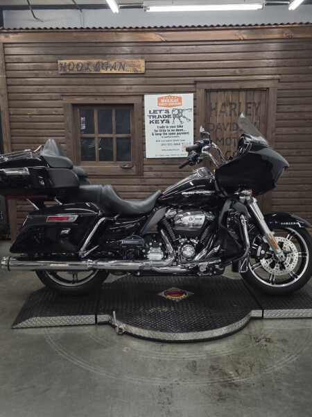 FLTRK 2021 Road Glide<sup>®</sup> Limited