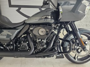 2025 Harley-Davidson<sup>®</sup> Road Glide® thumb 3