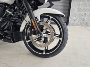2025 Harley-Davidson<sup>®</sup> Road Glide® thumb 1
