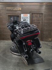 FLTRK 2021 Road Glide<sup>®</sup> Limited thumb 1