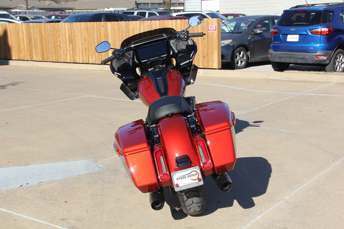 2025 Harley-Davidson Road Glide Whiskey Firestorm - Black Finish - Photo 9
