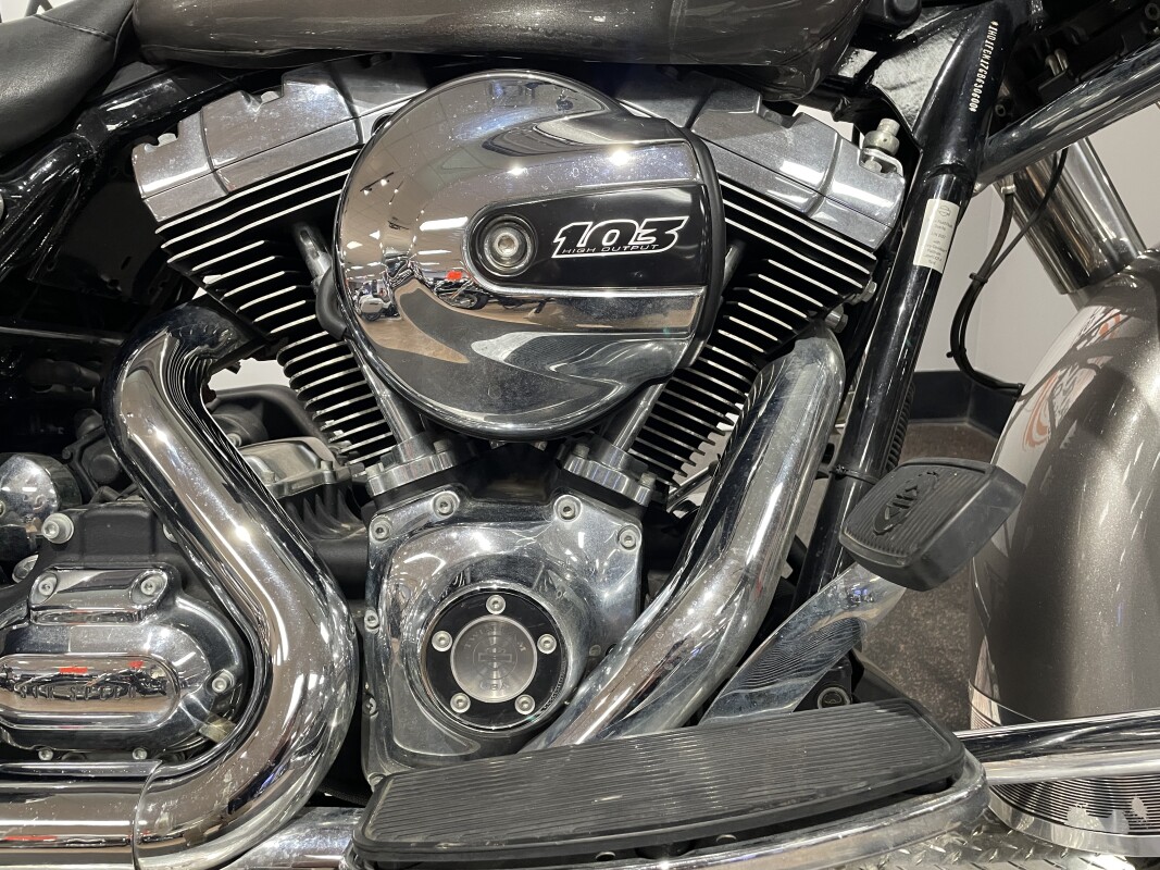 2016 Harley-Davidson Road King - Photo 10