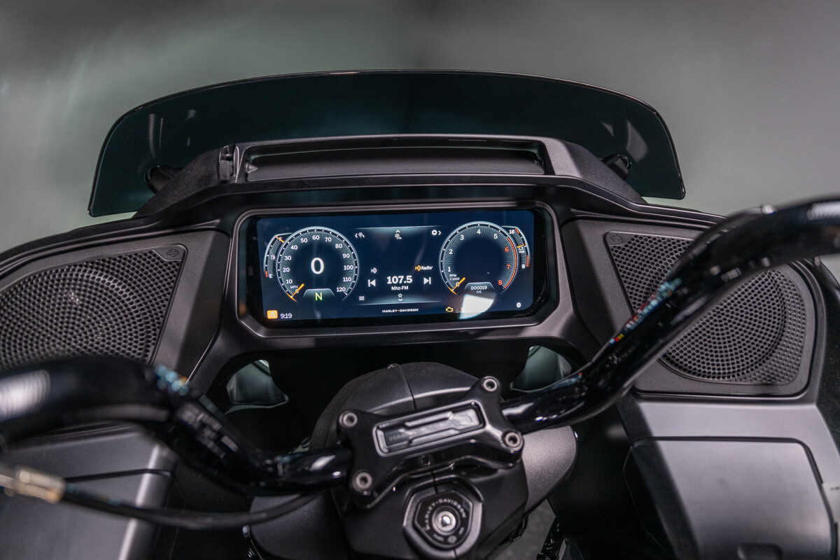 2025 Road Glide (FLTRX) - Photo 10