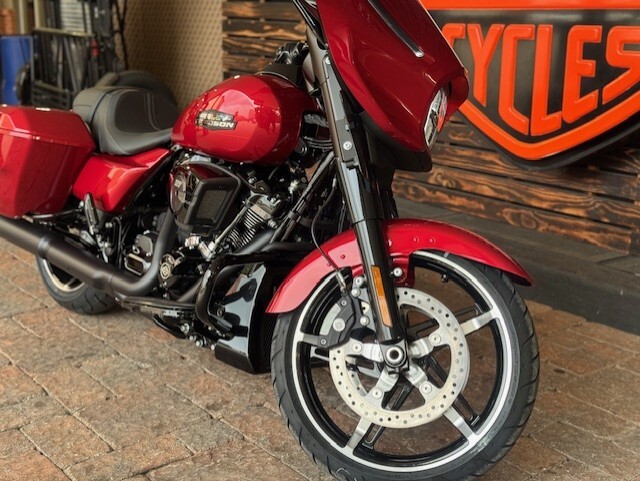 2025 Harley Davidson Street GlideFLHX - Photo 5