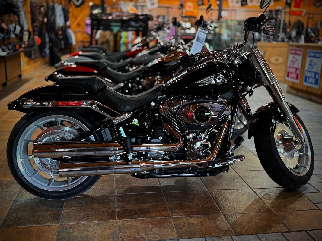2025 Harley-Davidson Fat Boy Vivid Black