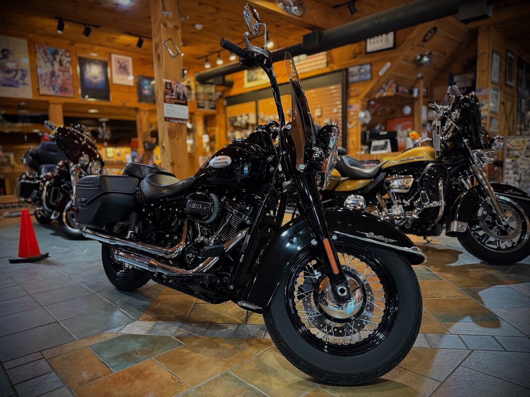 2021 Harley-Davidson Heritage Classic 114 Vivid Black - Photo 8