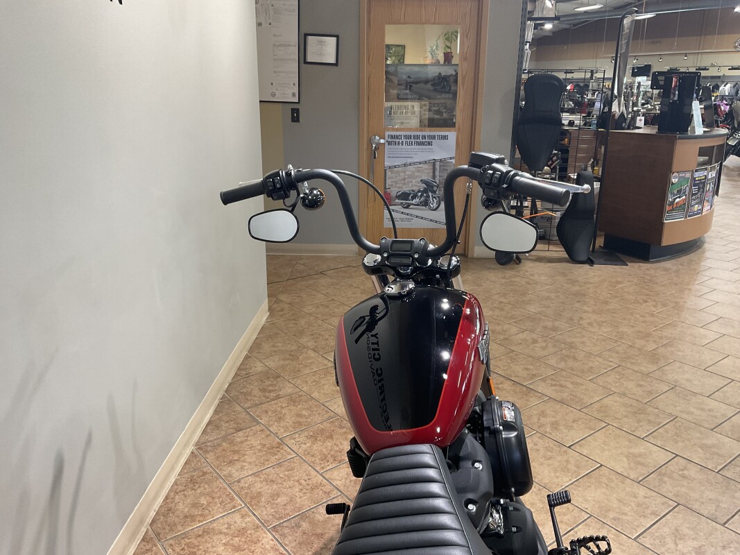 2020 Harley-Davidson Street Bob Billiard Red/Vivid Black FXBB - Photo 6