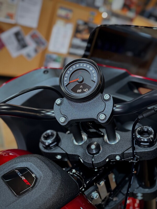 2025 Harley-Davidson Low Rider ST Brilliant Red - Black Finish - Photo 7