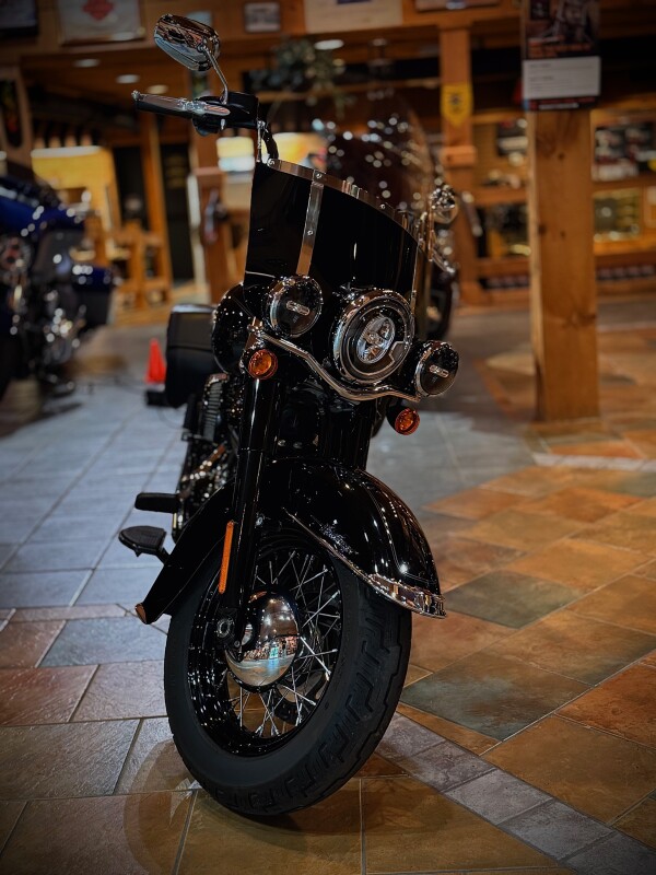 2021 Harley-Davidson Heritage Classic 114 Vivid Black - Photo 5