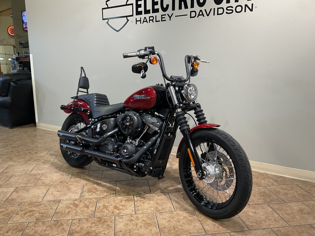 2020 Harley-Davidson Street Bob Billiard Red/Vivid Black FXBB - Photo 3