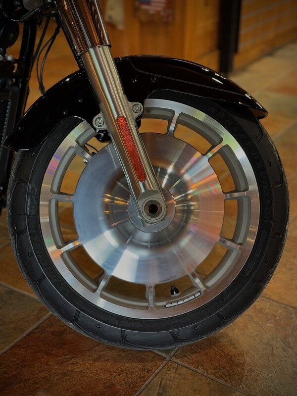 2025 Harley-Davidson Fat Boy Vivid Black - Photo 7