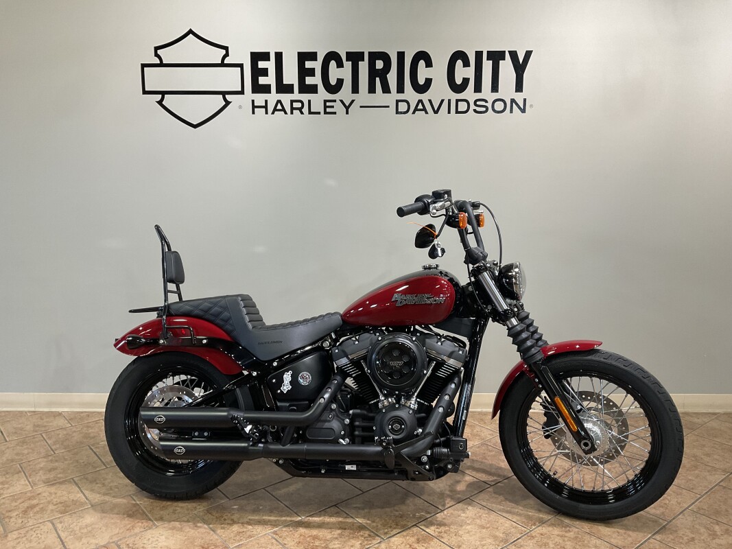 2020 Harley-Davidson Street Bob Billiard Red/Vivid Black FXBB
