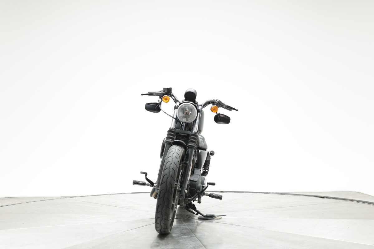 2017 HARLEY-DAVIDSON XL883N IRON 883 IN BLACK DENIM with 7813 miles - Photo 6