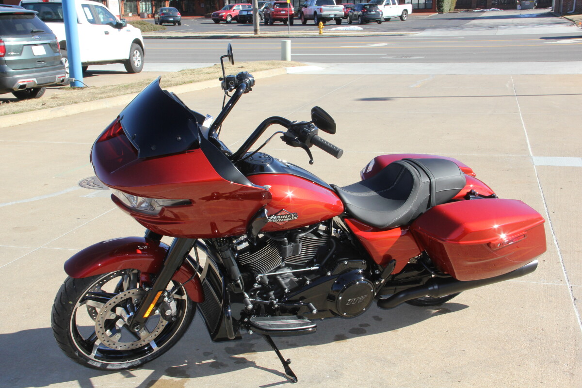 2025 Harley-Davidson Road Glide Whiskey Firestorm - Black Finish - Photo 6