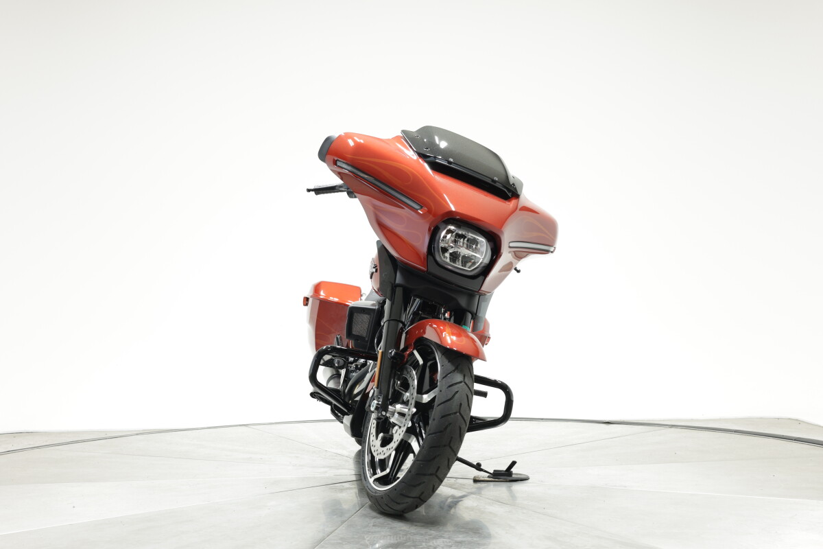 2025 Harley-Davidson FLHX Street Glide in Whiskey Firestorm with 10 miles - Photo 4