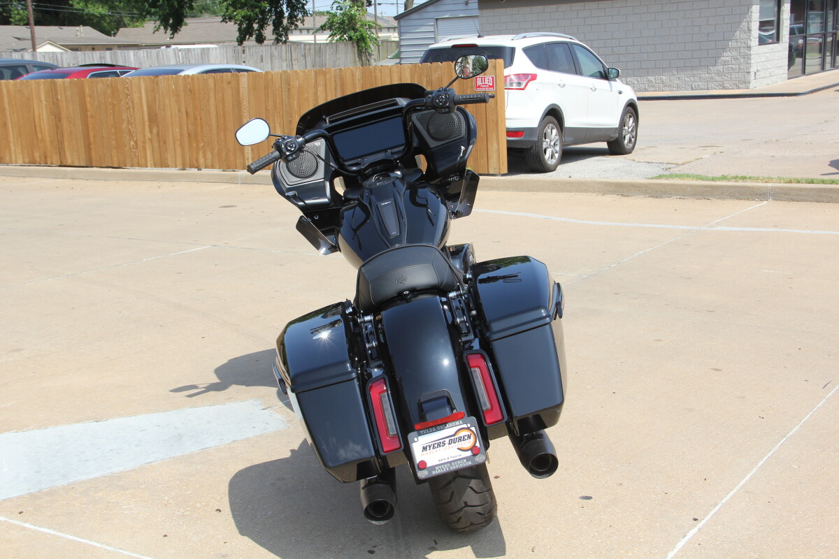 2025 Harley-Davidson Road Glide Midnight Firestorm - Black Finish - Photo 9