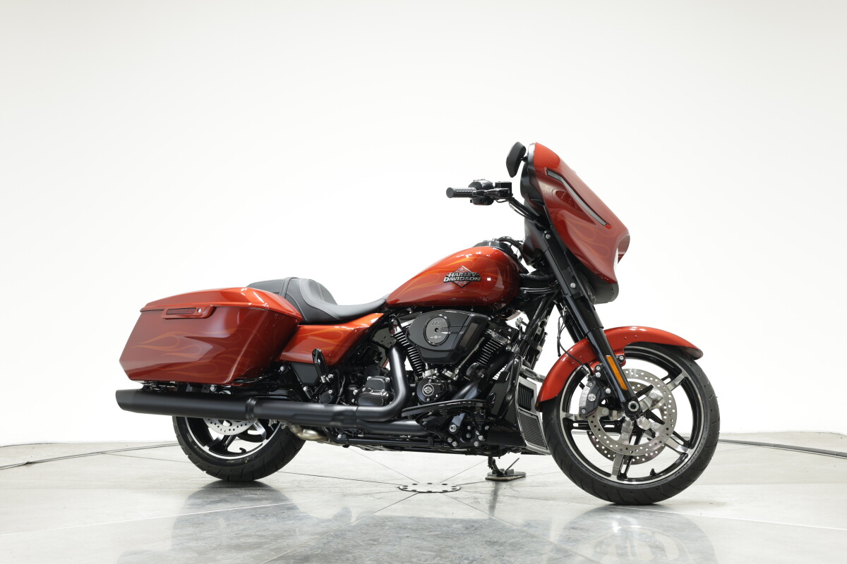 2025 Harley-Davidson FLHX Street Glide in Whiskey Firestorm with 10 miles - Photo 2