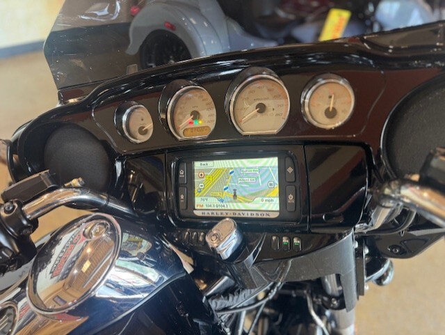 2017 Harley Davidson Street Glide Special FLHXS - Photo 10