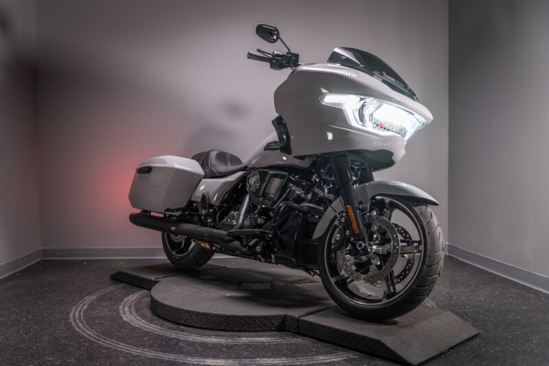 2025 Road Glide® (FLTRX)