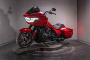 2025 Road Glide® (FLTRX) thumb 2