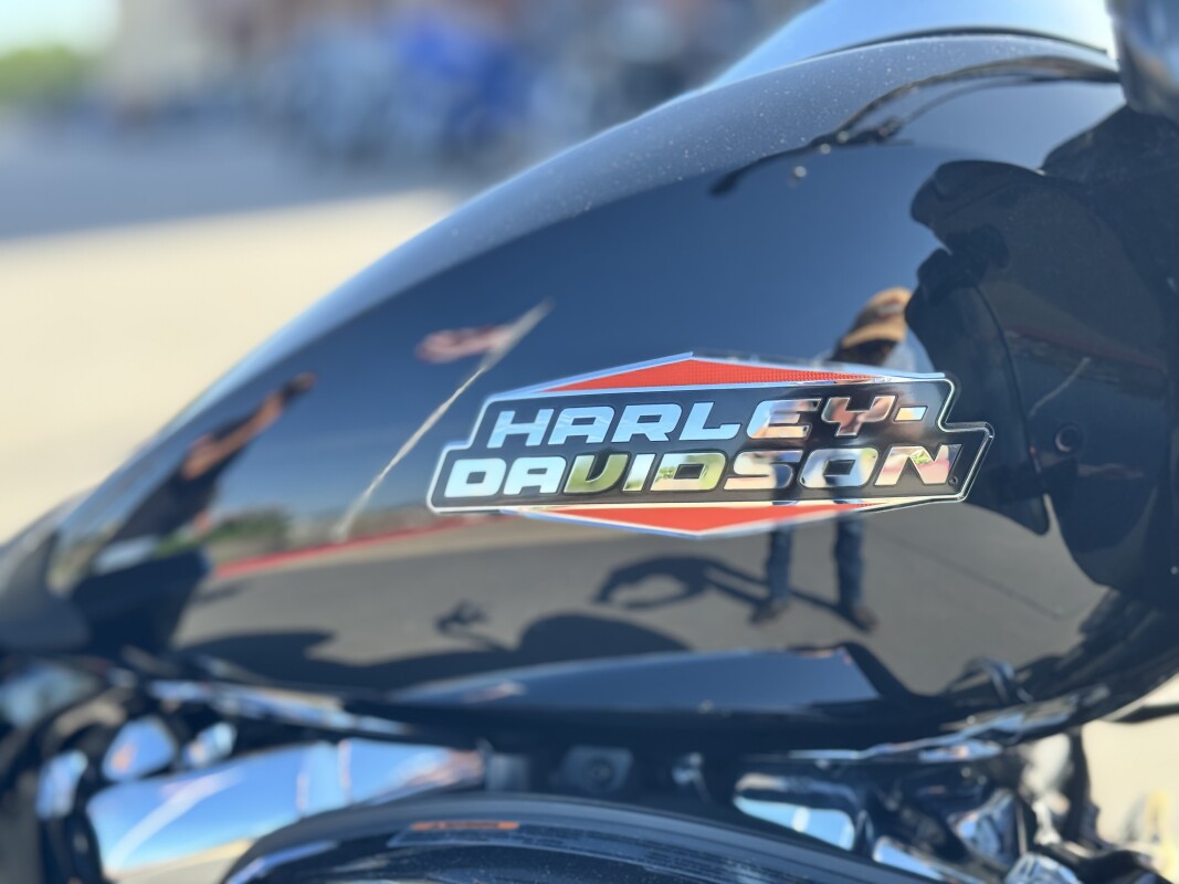 2025 Harley-Davidson Road Glide FLTRX Vivid Black - Photo 7