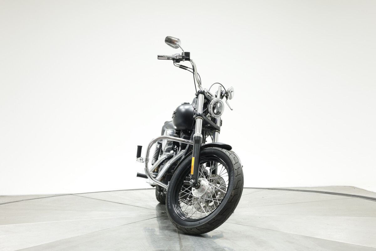 2014 HARLEY-DAVIDSON FXDB103 STREET BOB in BLACK DENIM with 13089 miles - Photo 5