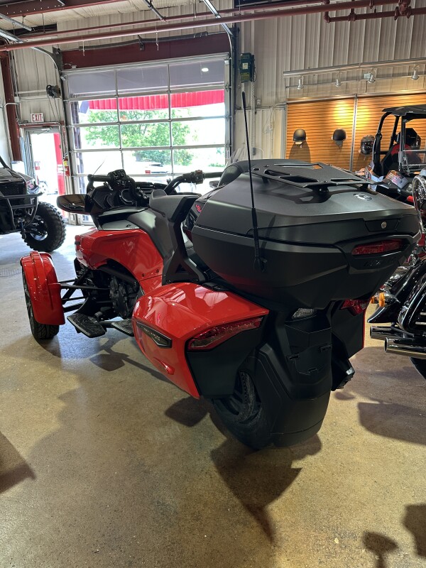 2022 Can-am Spyder F3-T SE6 - Red - Photo 4