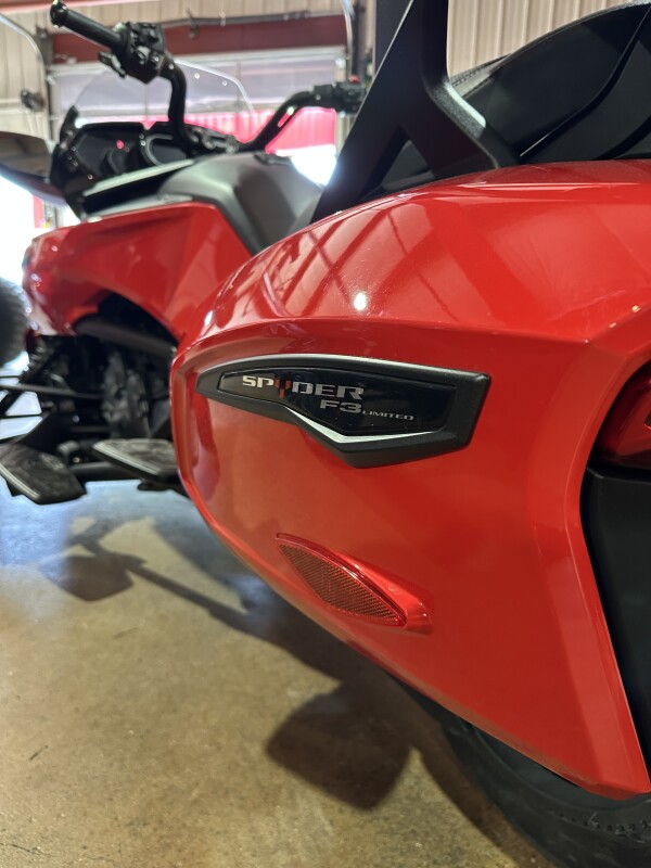 2022 Can-am Spyder F3-T SE6 - Red - Photo 5