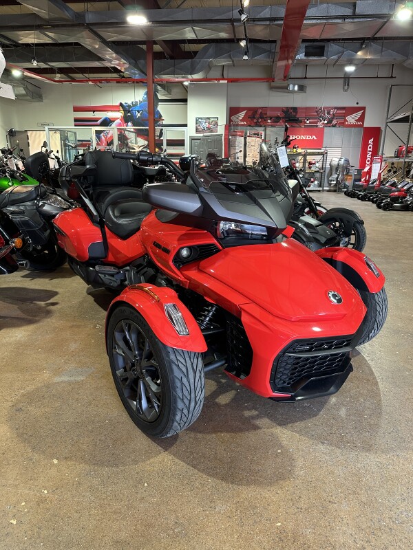 2022 Can-am Spyder F3-T SE6 - Red - Photo 3
