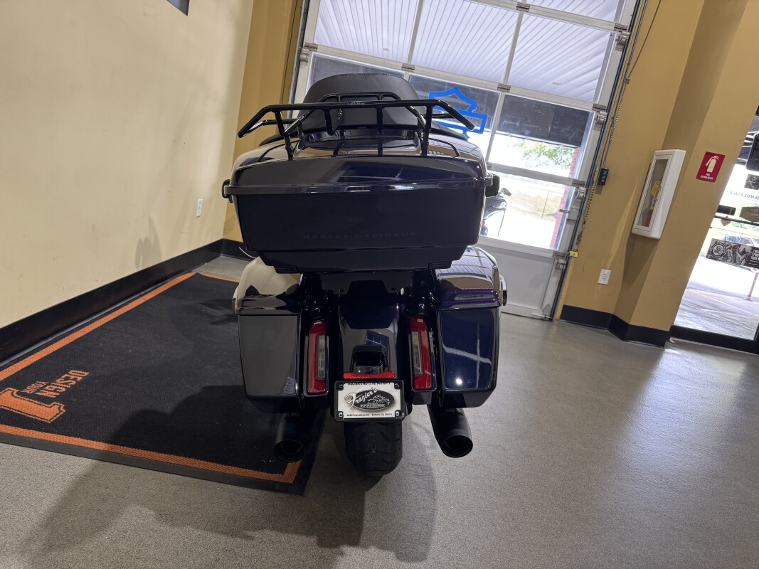 FLHXU 2025 Street Glide Ultra - Photo 3