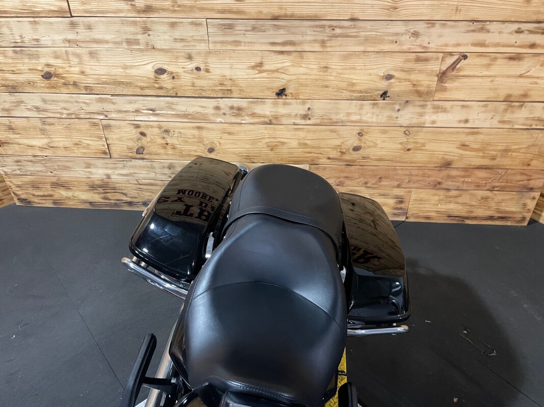 Harley-Davidson Road King 2017 FLHR Vivid Black - Photo 6