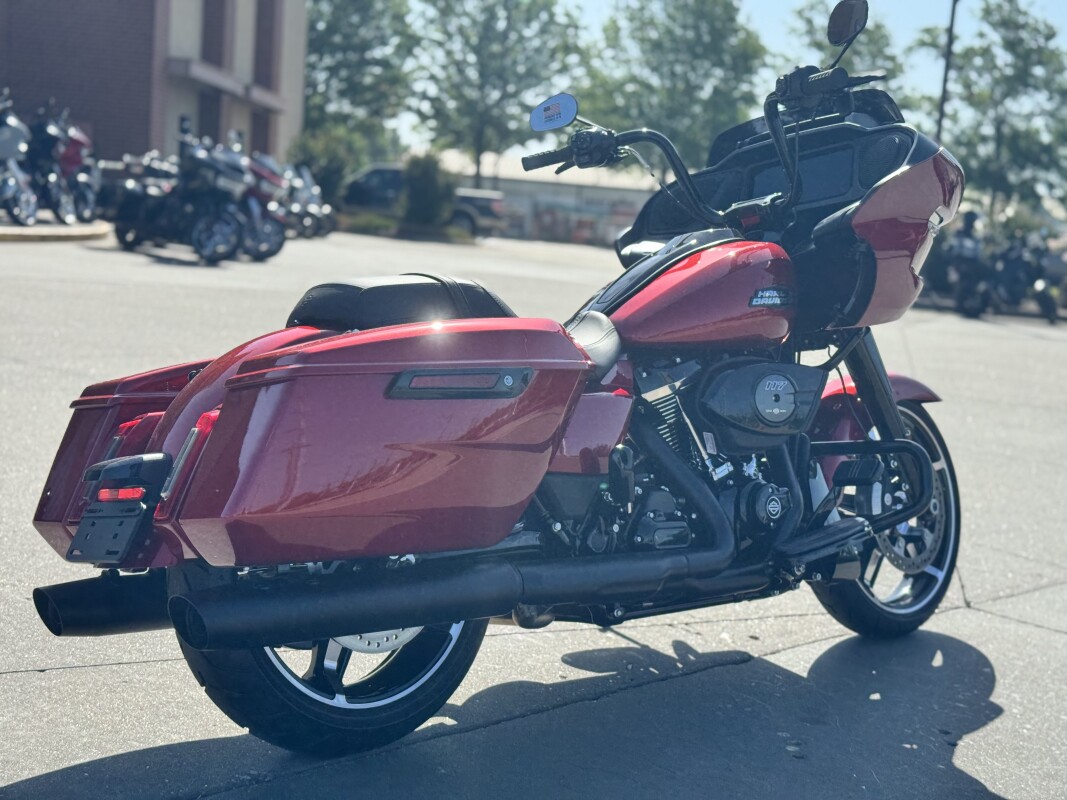 2025 Harley-Davidson Road Glide FLTRX Brilliant Red - Photo 3
