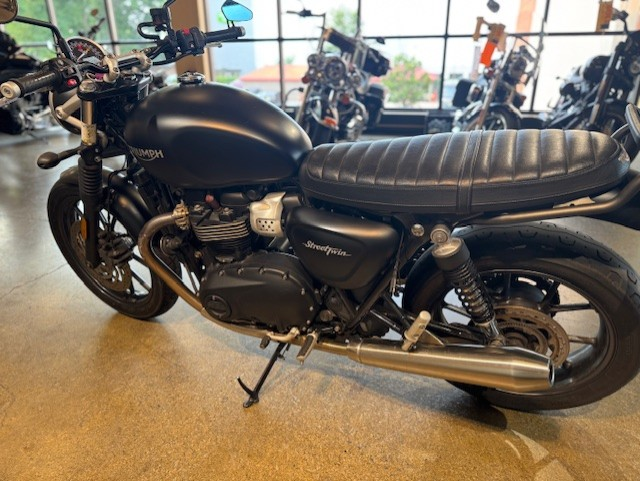 2017 Triumph Street Twin - Photo 2