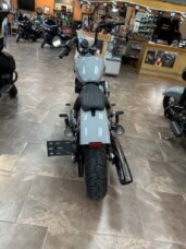 2025 Harley-Davidson® Street Bob® Billiard Grey w/Laced Wheels thumb 0