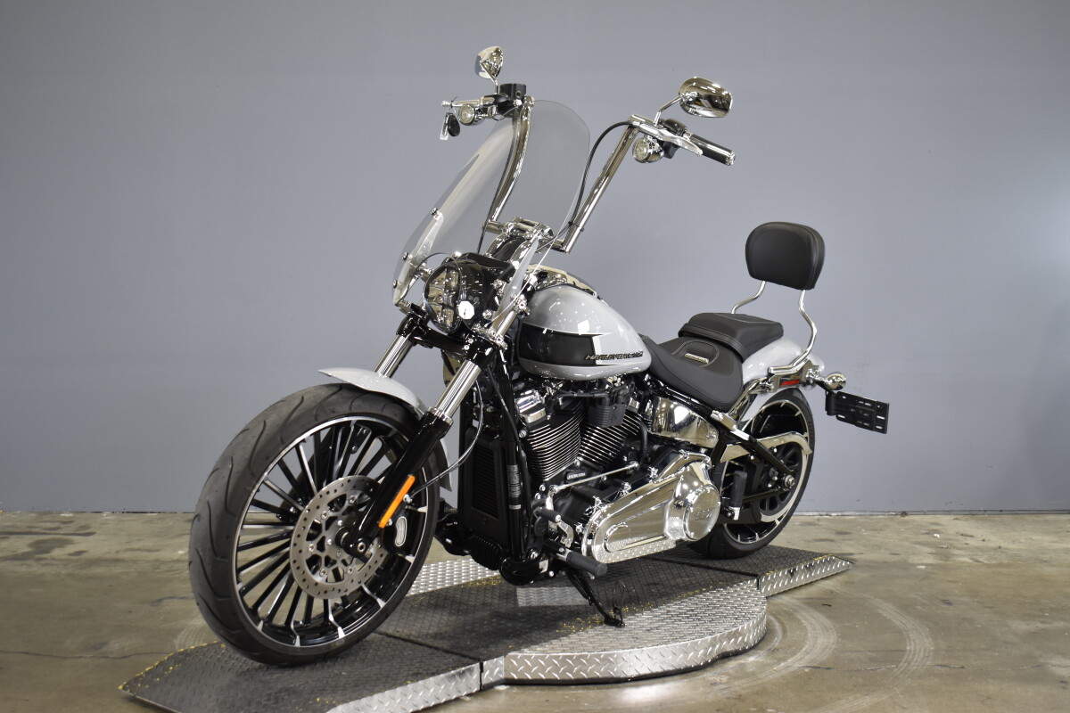 2024 Harley-Davidson Breakout 117 FXBR - Photo 4
