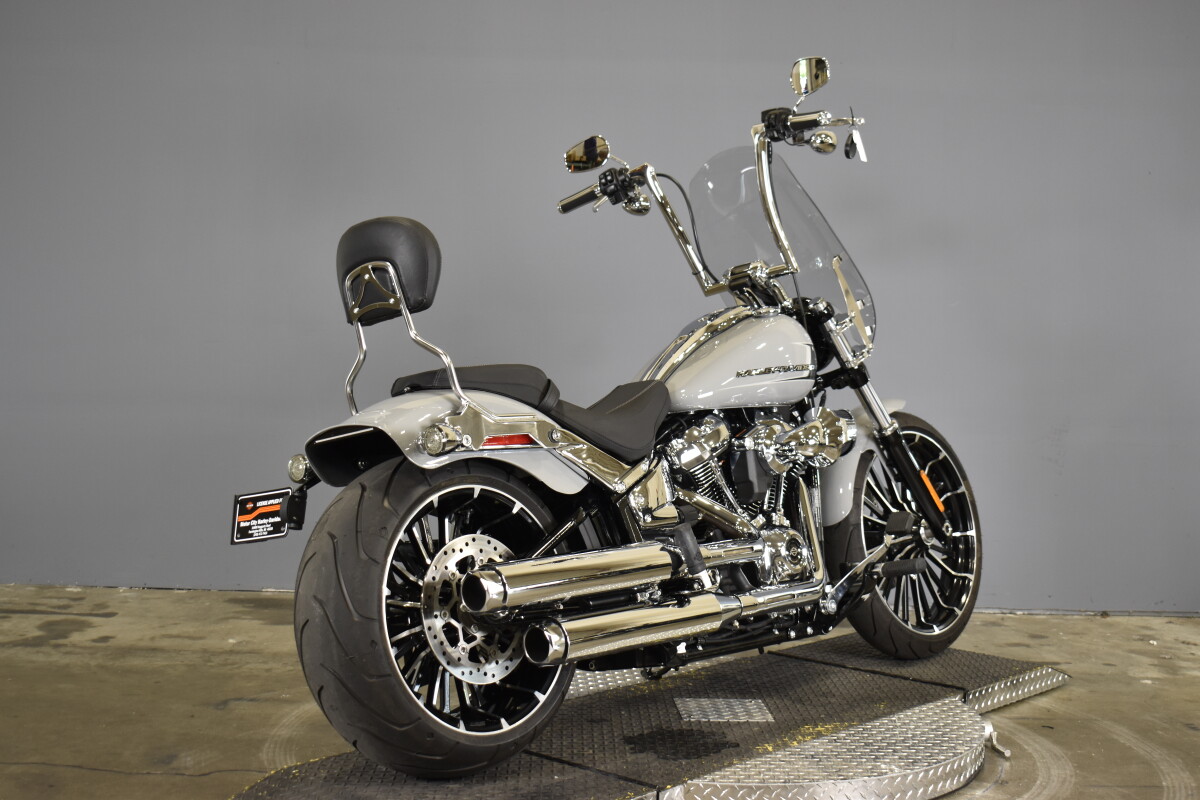 2024 Harley-Davidson Breakout 117 FXBR - Photo 9
