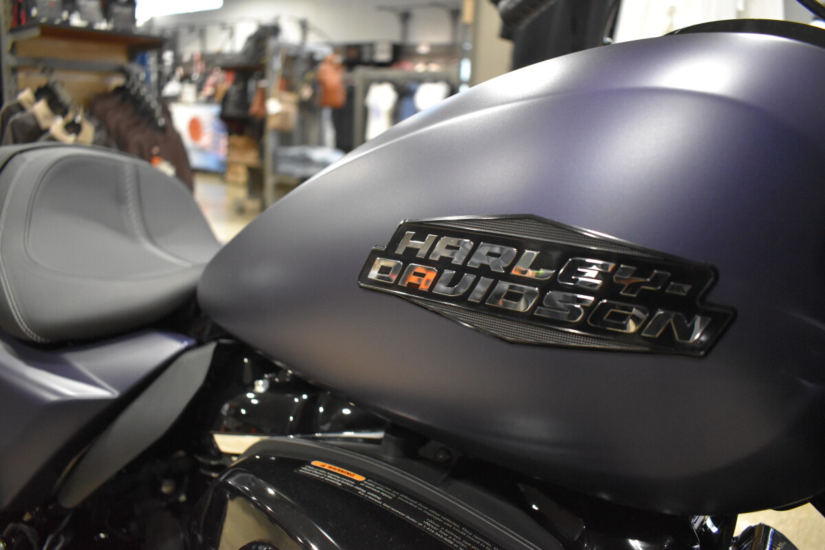 2025 Harley-Davidson Road Glide – Premium Touring Experience - Photo 8