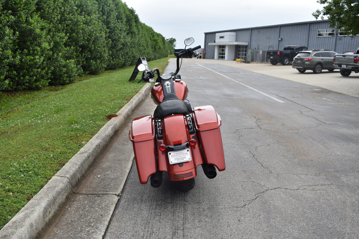 2025 Harley-Davidson Road King Special – Aggressive Custom Touring - Photo 7