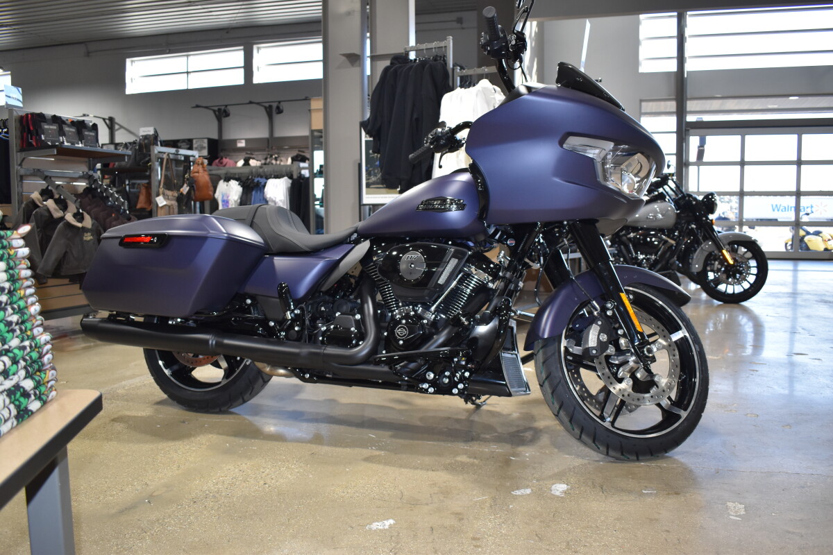 2025 Harley-Davidson Road Glide – Premium Touring Experience