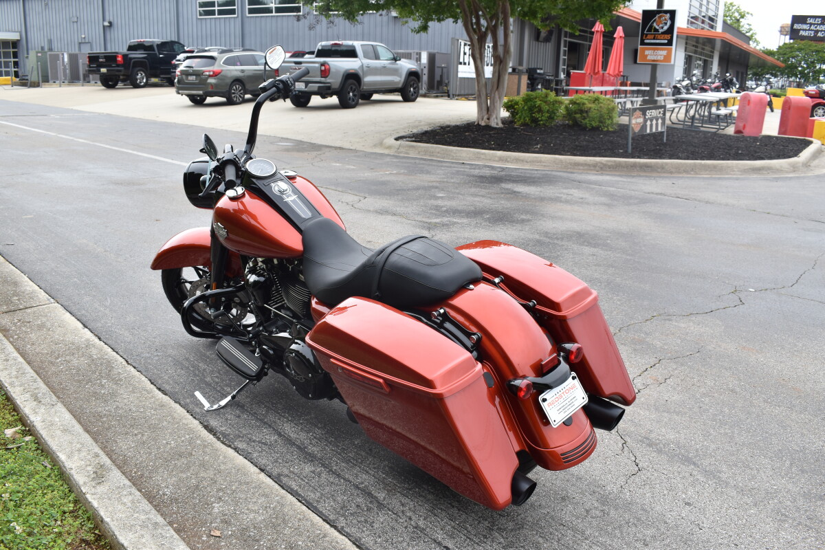 2025 Harley-Davidson Road King Special – Aggressive Custom Touring - Photo 6