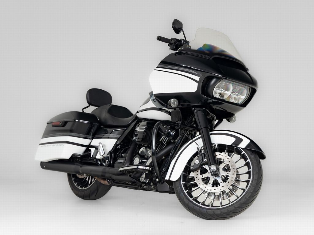 Foto van Road Glide Special