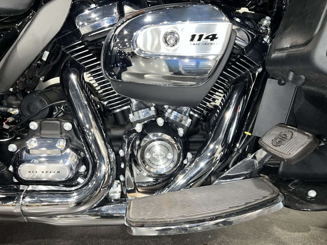 2023 Harley-Davidson Tri Glide Ultra FLHTCUTG - Photo 4