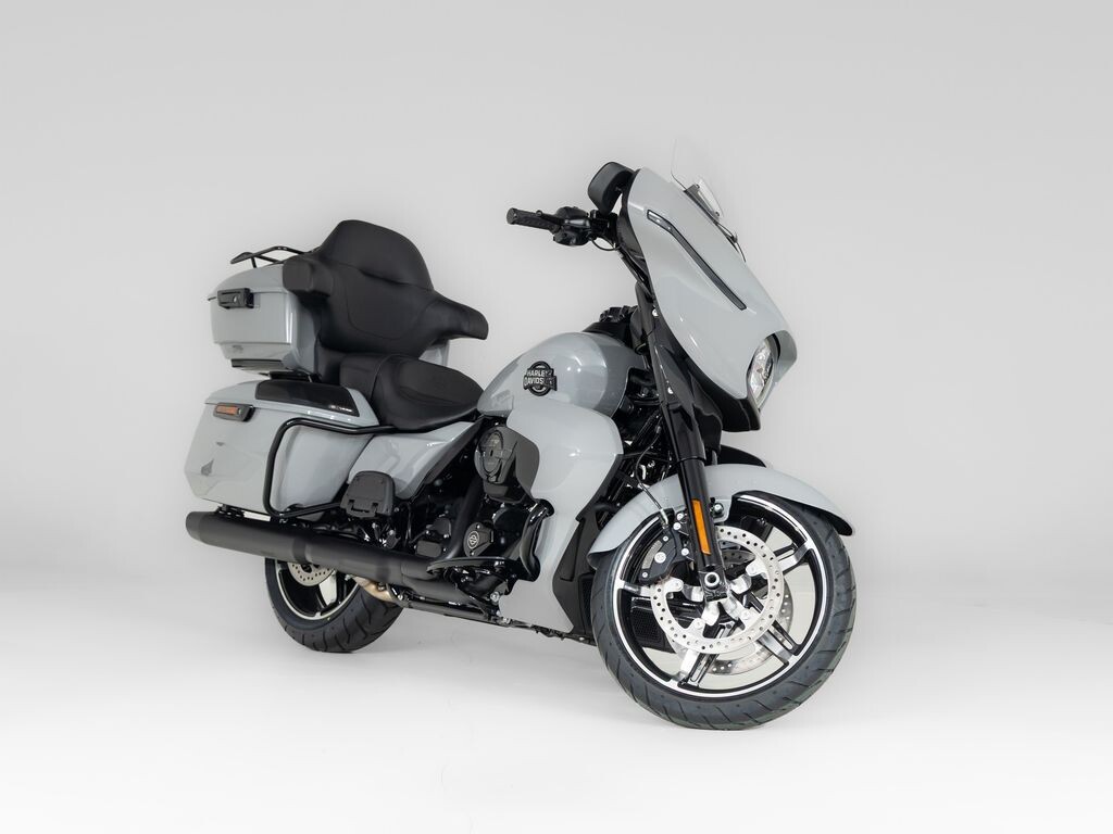 Street Glide Ultra 2025