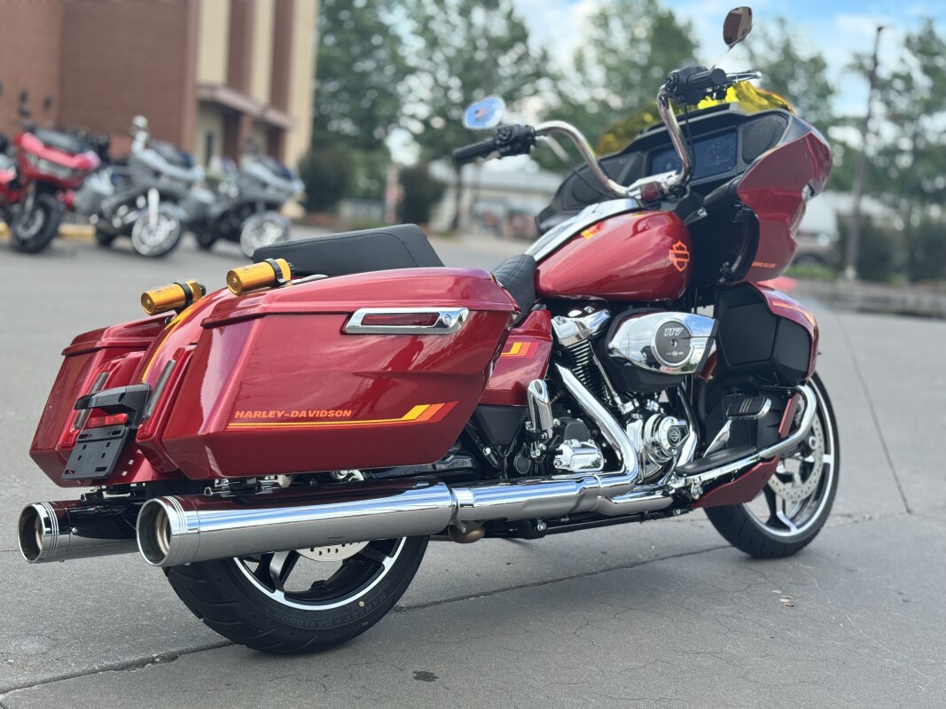 2025 Harley-Davidson Road Glide FLTRX Brilliant Red 602716 - Photo 3